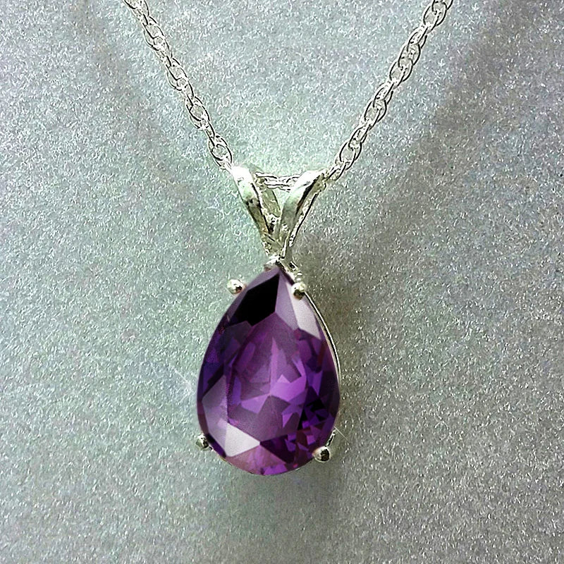 Huitan Water Drop Cubic Zirconia Crystal Womens Necklace Simple And Elegant Female Accessories Gift Jewelry 2021 Trendy